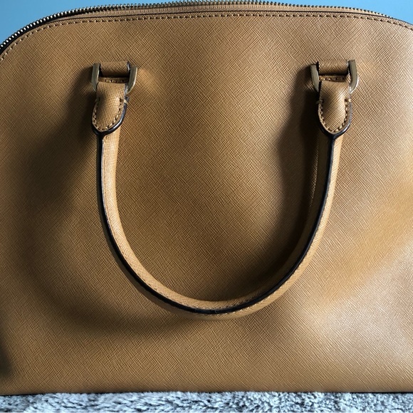 Michael Kors Handbag - Picture 7 of 8